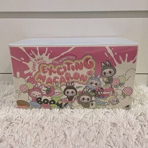 ✨1-HOUR SALE✨🆕 PopMart “Macaron” Labubu Case